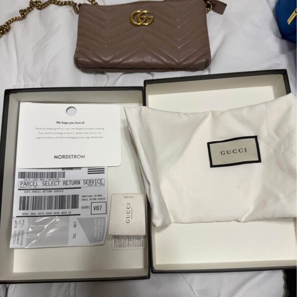Gucci crossbody - gift for holidays 40% off retail cost - Picture 3 of 3
